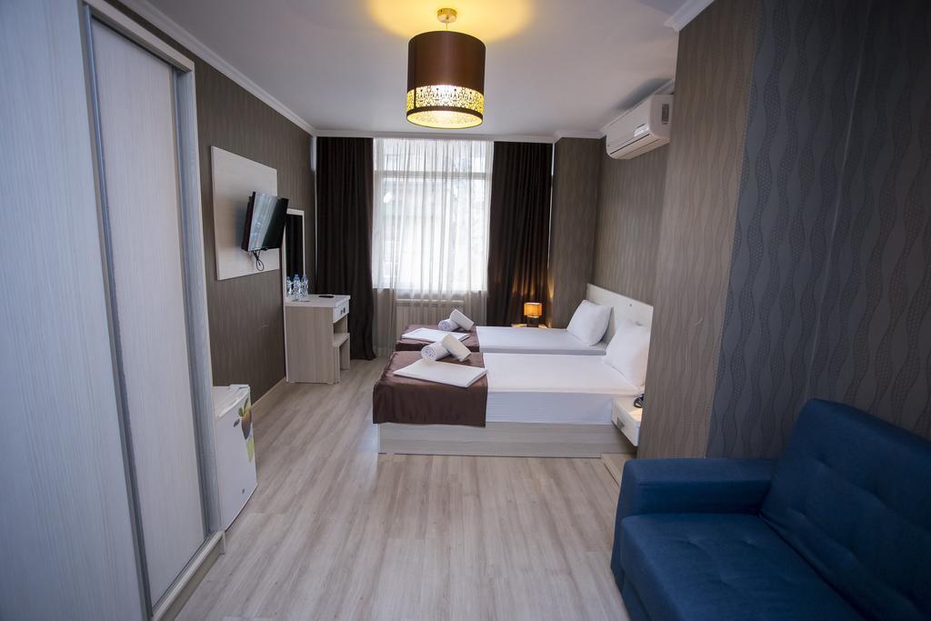 Batus Hotel Batumi Eksteriør billede