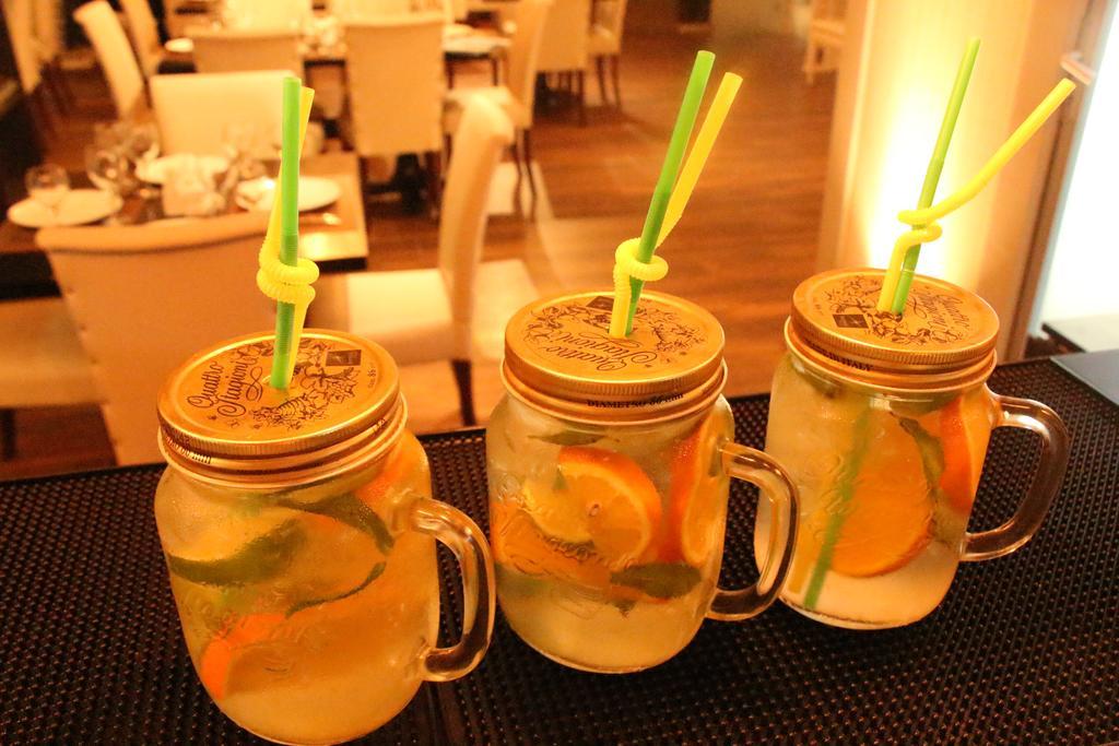 Batus Hotel Batumi Eksteriør billede