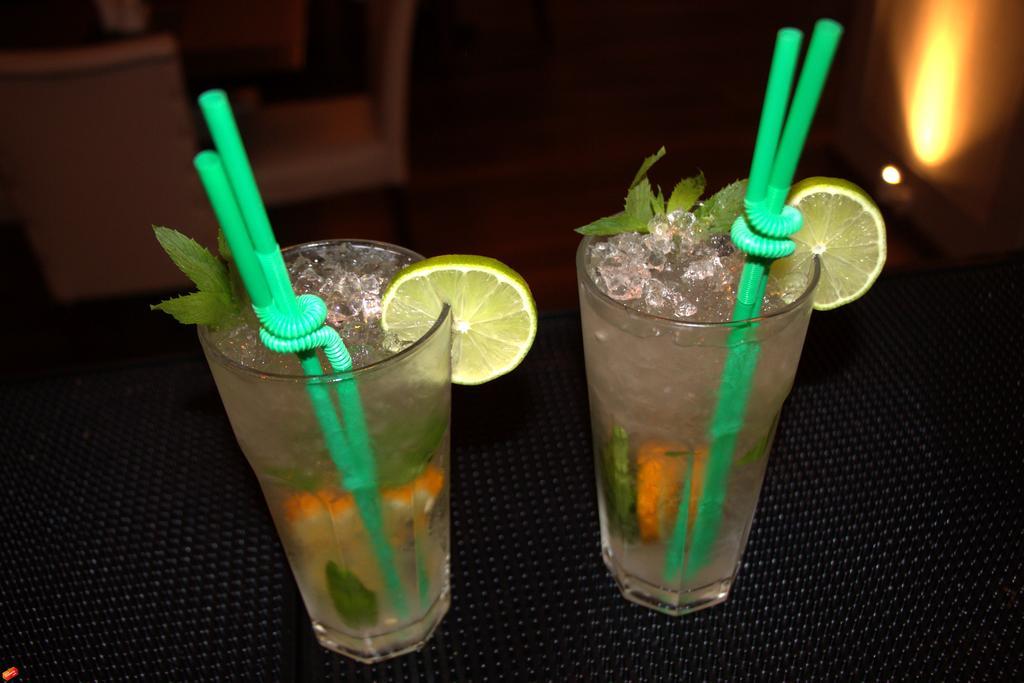 Batus Hotel Batumi Eksteriør billede