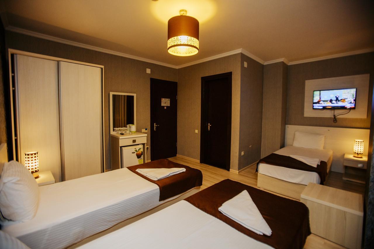 Batus Hotel Batumi Eksteriør billede